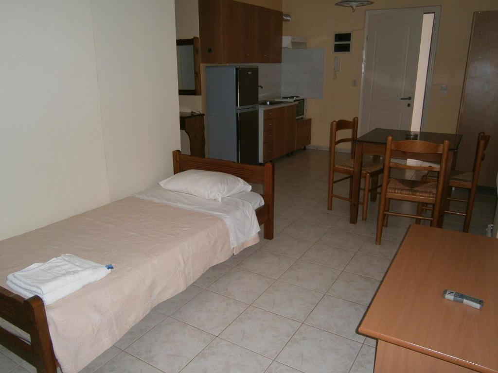 Petros Studios Poros  Room photo